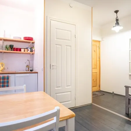 Dream - Bright 2-bedroom 2-floor Old Town 탈린