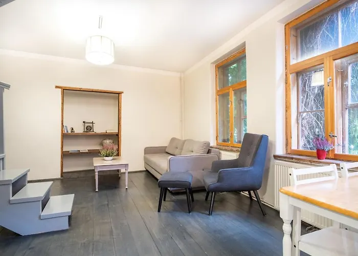 Dream - Bright 2-bedroom 2-floor Old Town 아파트 *