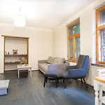 Dream - Bright 2-bedroom 2-floor Old Town Apartman *
