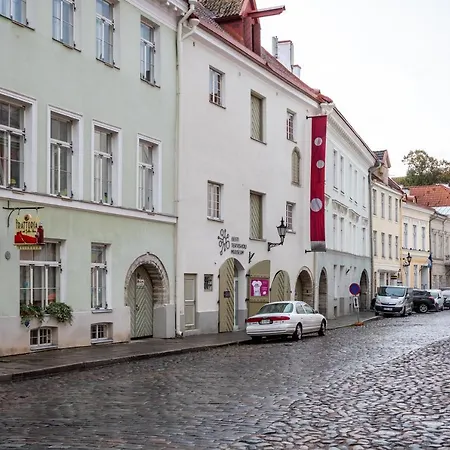 Dream - Bright 2-bedroom 2-floor Old Town Apartman Tallinn